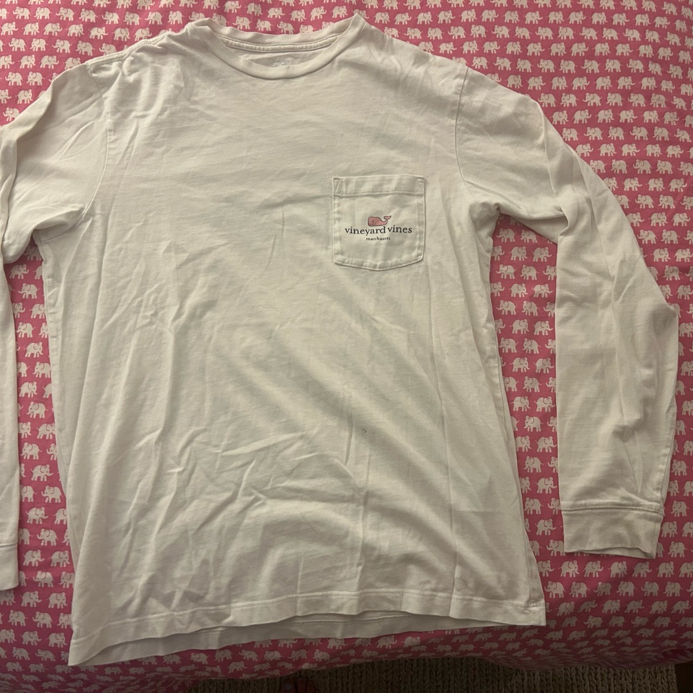 Men’s vineyard vines long sleeve “i love manhasset” tshirt